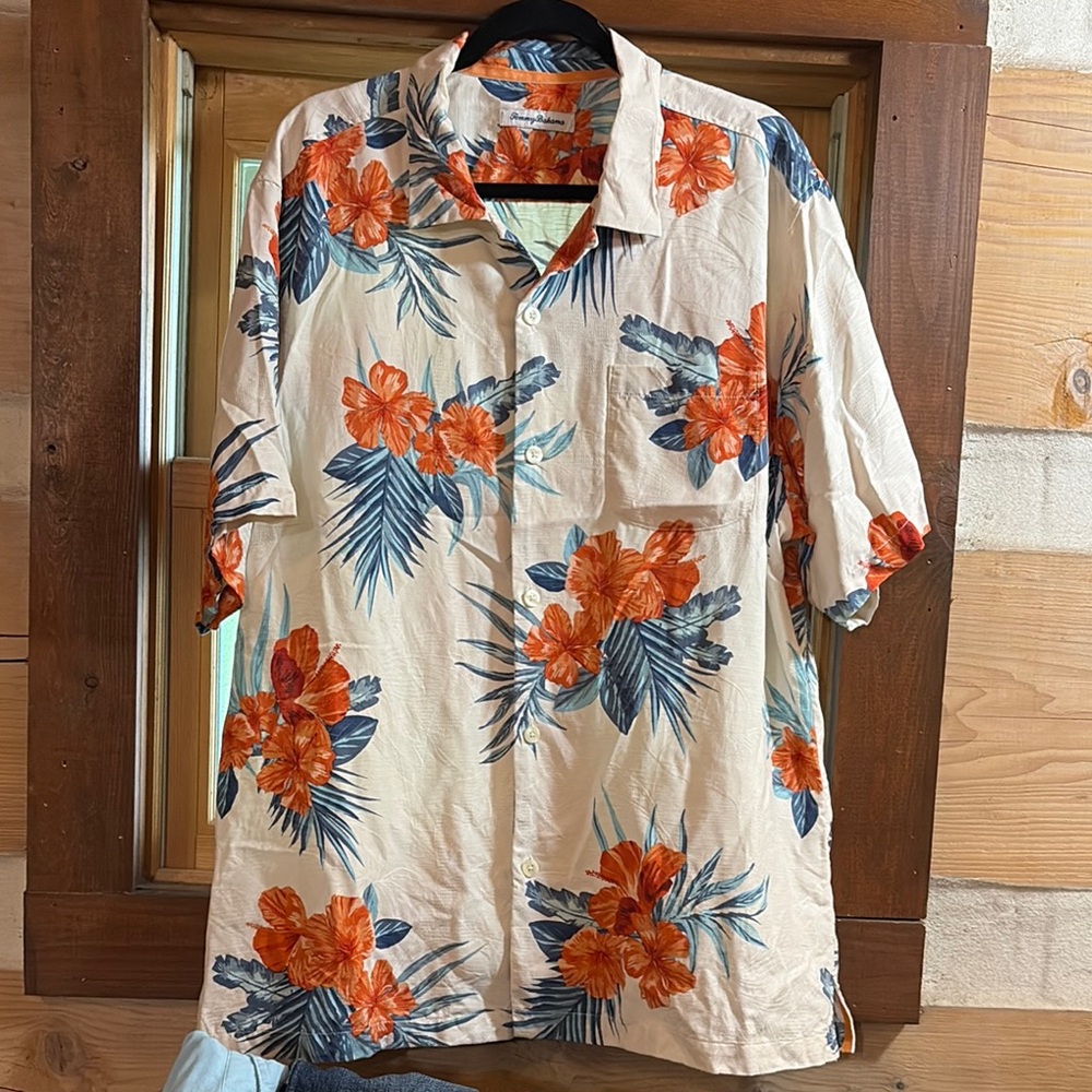 Tommy Bahama Cream and Orange Casual Button Down Shirt